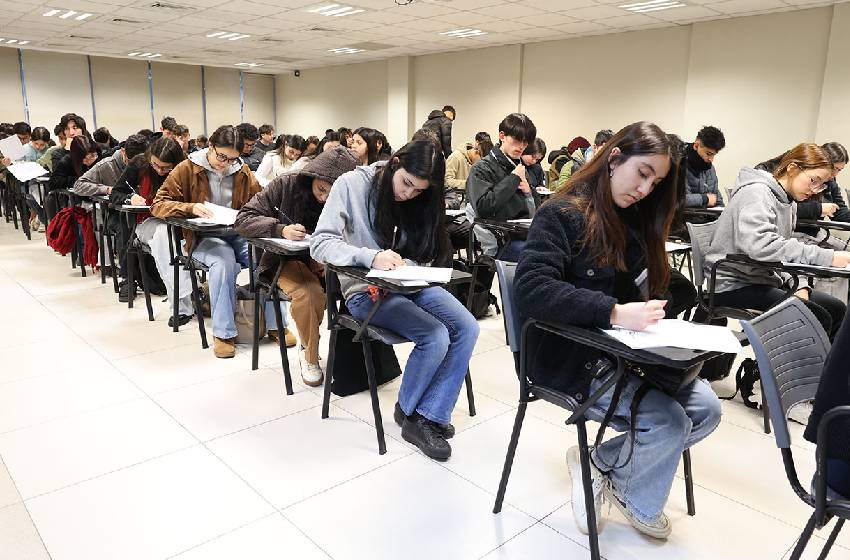 Más de 1.300 estudiantes participaron en el Ensayo PAES organizado junto a Cpech