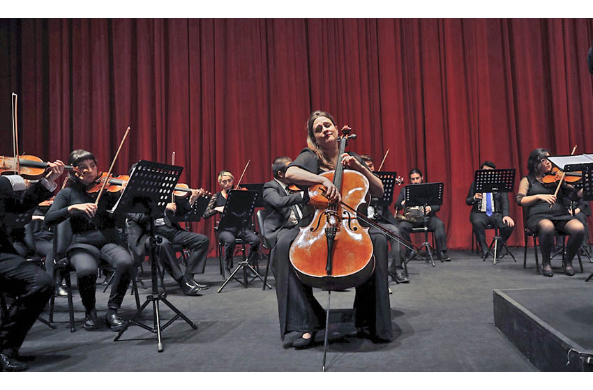 Cellista española protagonizó el segundo concierto de la Temporada Internacional U. Mayor
