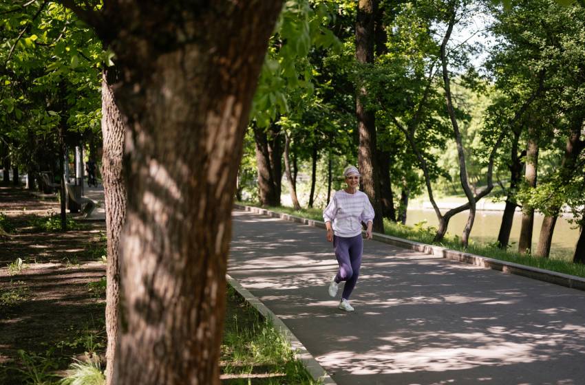  El barrio influye en la actividad física de las personas mayores en Santiago