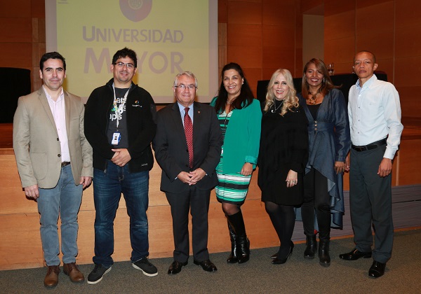 invitados y autoridades segdata